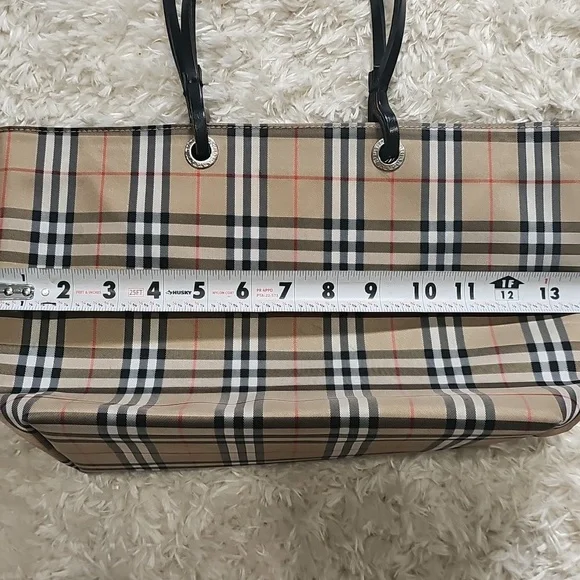 🔥Authentic Vintage Burberry Tan and Black Checkered Tote Bag - Picture 10 of 11